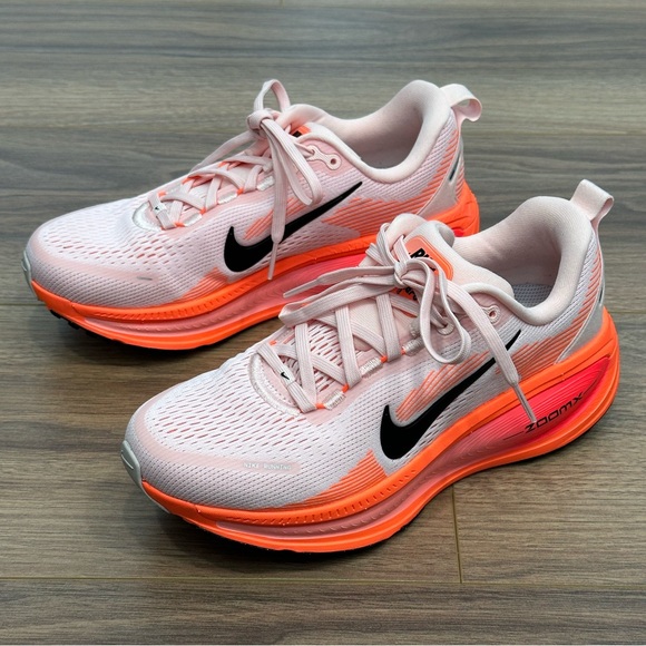 Nike Shoes - Nike Vomero 18 Running Shoe in Atmosphere/ Black/ Crimson Size 7